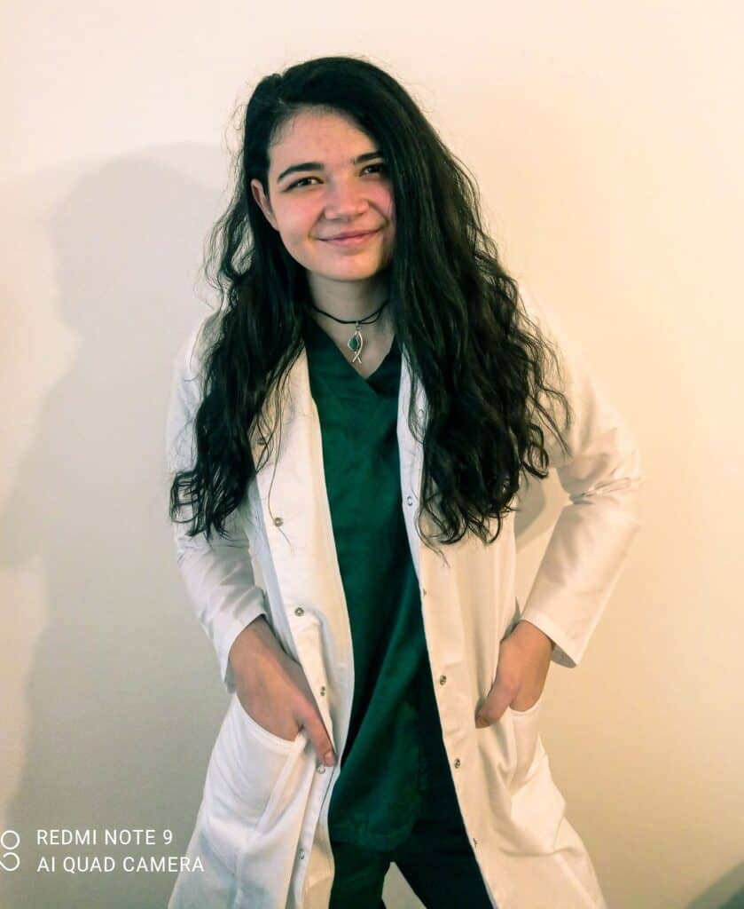 Oana Bărbos, studentă la UMF, anul al II-lea