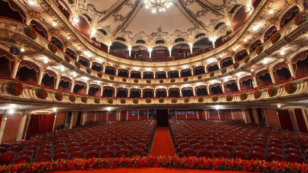 SURSA FOTO (descriptiv): Opera Română din Cluj-Napoca