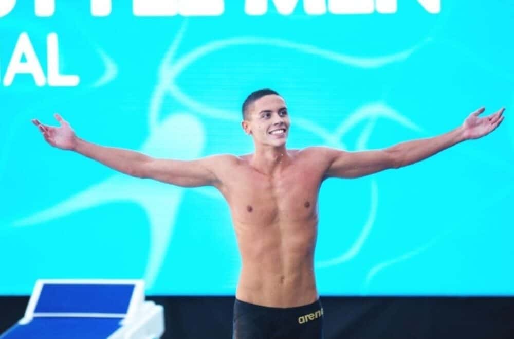 Înotătorul român s-a calificat în semifinalele probei de 200 m liber, cu timpul de 1:45.86. Este cel de-al treilea timp al seriilor