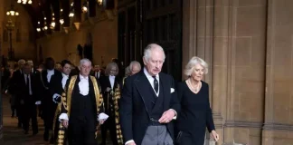 Regele Charles al III-lea și regina-consoartă Camilla, la Westminster Hall, după ce Regele s-a adresat ambelor camere pentru prima dată de când a devenit rege Foto: Ian Vogler/WPA Pool / Shutterstock Editorial / Profimedia