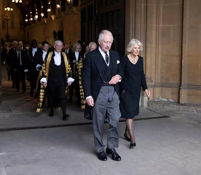 Regele Charles al III-lea și regina-consoartă Camilla, la Westminster Hall, după ce Regele s-a adresat ambelor camere pentru prima dată de când a devenit rege Foto: Ian Vogler/WPA Pool / Shutterstock Editorial / Profimedia