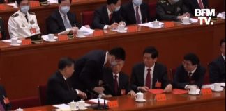 Fostul preşedinte chinez Hu Jintao este escortat din sala de congres, chiar în timpul ceremoniei de închidere a lucrărilor