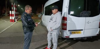 Poliţiştii de frontieră se confrunta tot mai des cu situaţii în care diverse persoane încearcă să intre în ţară cu acte false.