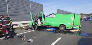 Un mort şi trei răniţi, între care un copil, într-un accident pe autostrada A1, în județul Hunedoara