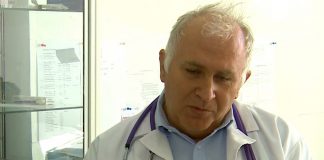 Valentin Pantea este, de aproximativ 20 de ani, medic de familie. Acum lucrează în satul Bicăcel, la 20 de km de Oradea.