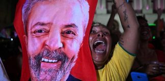 Susţinători ai lui Lula da Silva jubilează după aflarea rezultatului alegerilor prezidenţiale