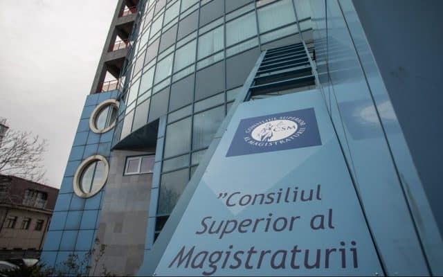 Secția de judecători a Consiliului Superior al Magistraturii a aprobat, joi, cererile de pensionare a 60 de judecători - un record