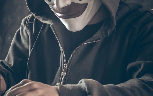 Un băiat care a terminat doar patru clase este hackerul care a reușit să spargă de cel puțin două ori site-ul Poliției Locale Ploiești