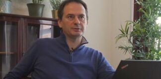 Ministerul de Interne al Rusiei l-a plasat pe Christo Grozev, principalul membru al grupului de jurnalism de investigație Bellingcat, pe lista persoanelor urmărite. Foto Euroactiv