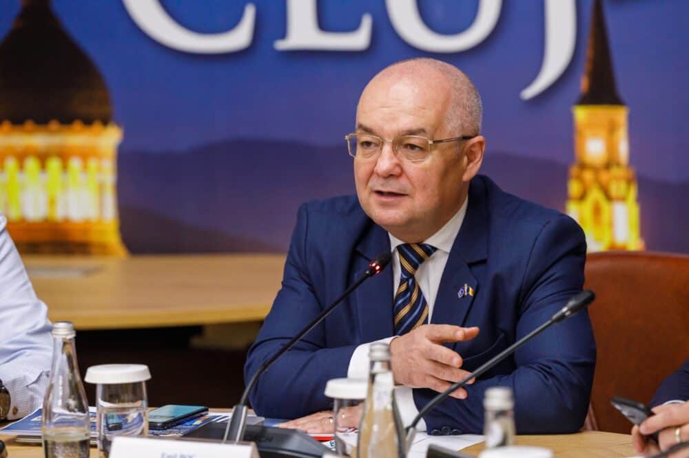 Primarul Clujului cere reorganizare administrativă: „România nu mai poate funcţiona cu 3.000 de UAT-uri”. Foto Facebok Emil Boc