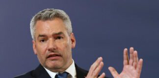 Cancelarul austriac Karl Nehammer a simţit nevoia să explice din nou de ce Austria s-a opus aderării României şi Bulgariei la Schengen