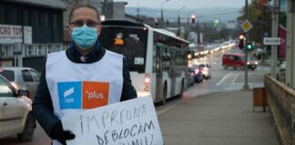 Lideri ai USR Iaşi îi solicită consilierului local Iulian Huşanu să demisioneze din funcţie şi din partid.