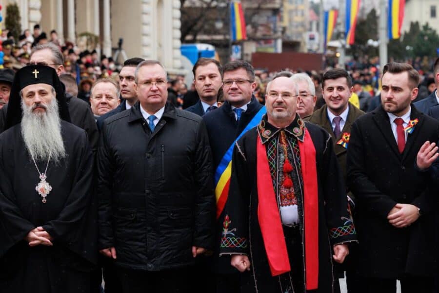 Maricel Popa, liderul PSD Iași, mândru lângă premierul Ciucă. Foto: Guvernul României