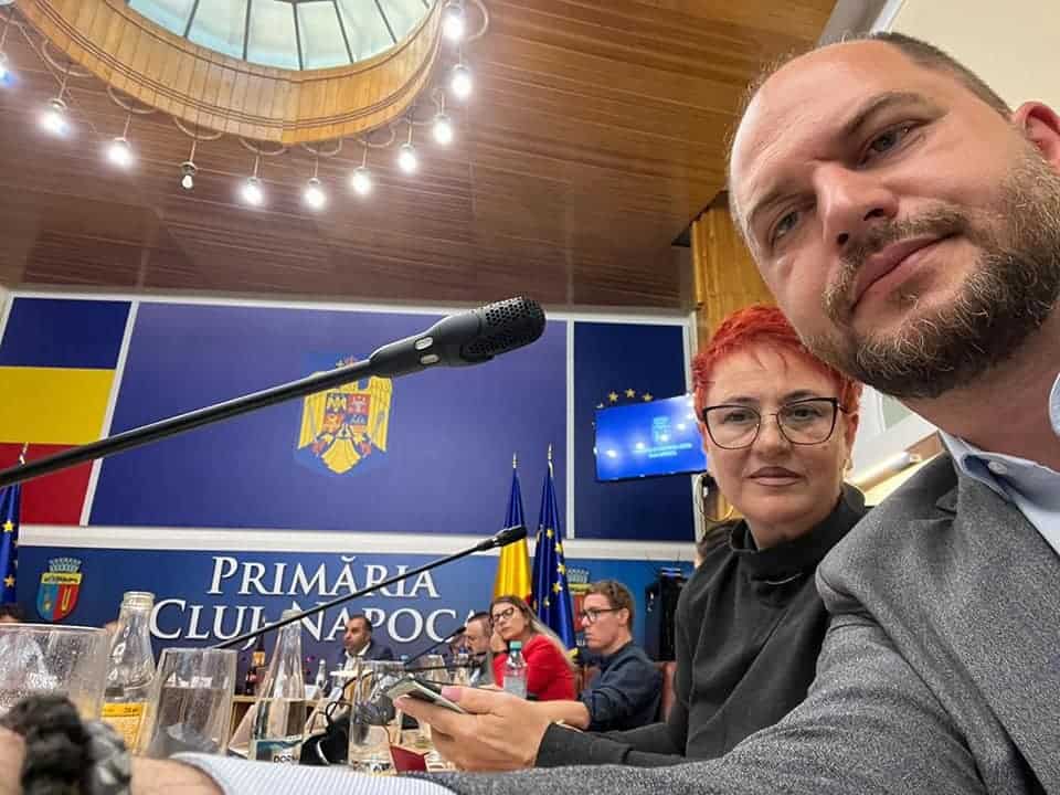 Ciubăncan susține că ar fi fost bătută chiar în sediul PSD Cluj Napoca, organizația municipală, de alte trei femei