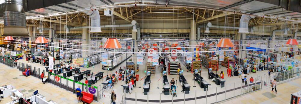 Self check-out Auchan Sursă foto Facebook Auchan