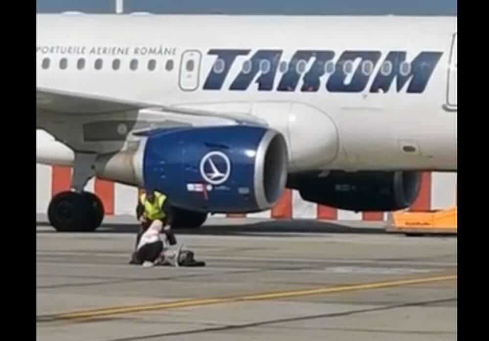 Scenă incredibilă pe Aeroportul Otopeni. O femeie cu un copil a încercat să prindă avionul din mers