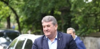 Gabriel Oprea, achitat definitiv în dosarul maşinii de lux cumpărată de DIPI