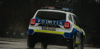 Cazul bărbatului care și-a spânzurat copilul de un an, apoi s-a sinucis. Bebeluşul a fost ucis înainte ca mama să sune la 112, potrivit Poliţiei