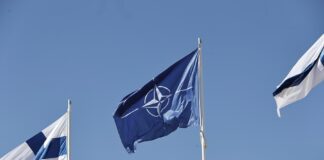 Finlanda a devenit oficial cel de-al 31-lea membru al NATO, marcând o schimbare majoră în peisajul de securitate din nord-estul Europei