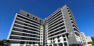 O clădire din Iași, cu sute de apartamente și spații comerciale, care înseamnă 7-8 milioane de euro profit, nu este încă intabulată.