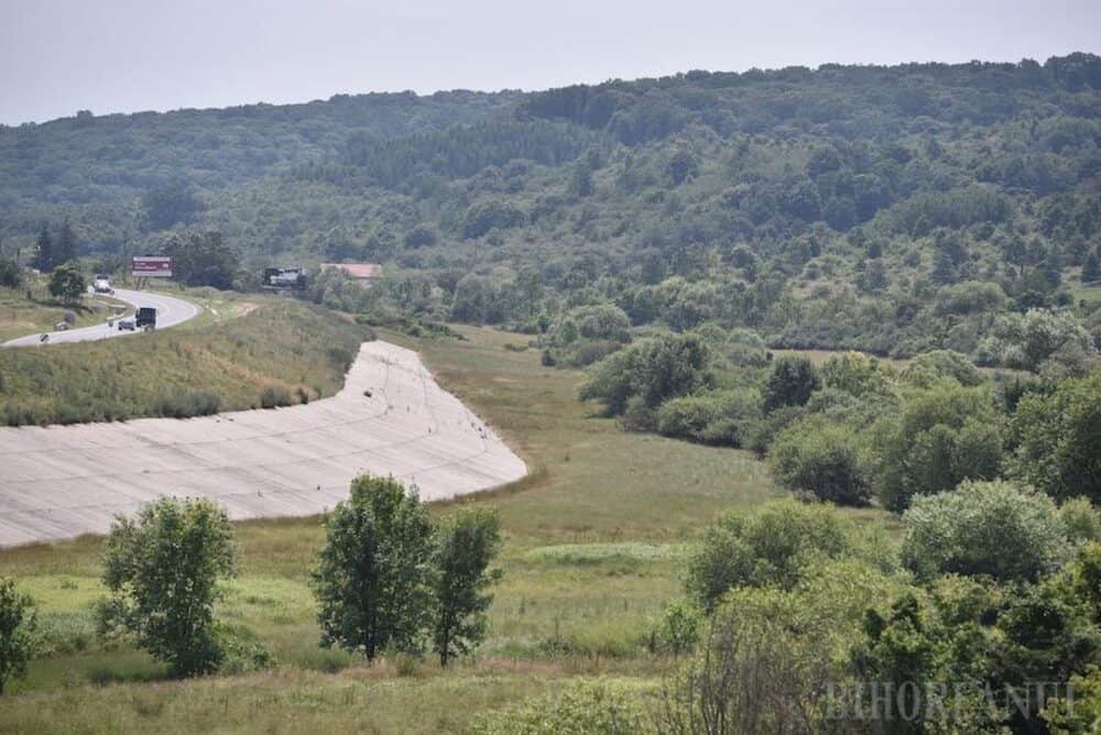 Peste 100 de localnici, expropriați pentru a face un lac de agrement în Băile Felix. Proprietarii dau statul în judecată