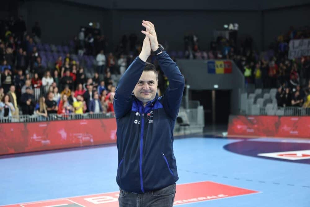 Florentin Pera, selecționerul naţionalei feminine de handbal: „Rezultatul României de la CE de handbal tineret este unul notabil”