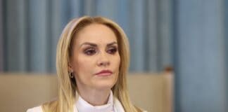 Gabriela Firea l-a ales pe Ștefan Godei FOTO: Inquam Photos / Sabin Cirstoveanu