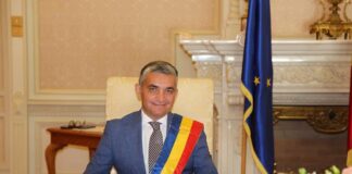 Primarul din Sinaia și-a extins benzinăria, fără autorizație, către calea ferată