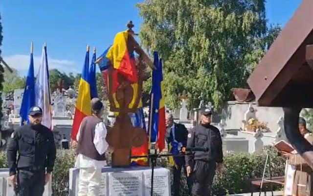 Monumentul Securității este încă în picioare la Pitești, la un an de la inaugurare