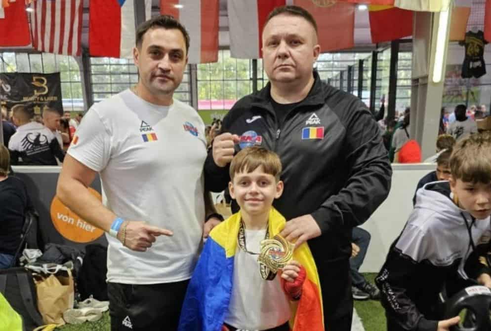 6 campioni mondiali de kick-boxing de la Iaşi, în Germania Robert Macovei Sursă foto ziaruldeiasi.ro