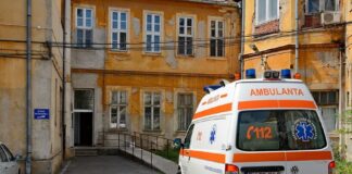 Trei doctorițe s-au luat la păruială în secție, la Spitalul Oradea, sămânţa de scandal fiind o suită de mesaje trimise pe WhatsApp