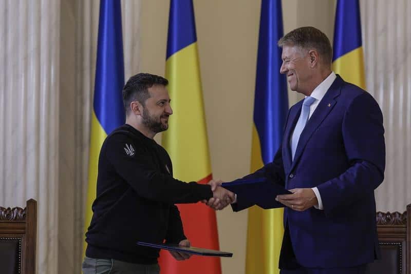 https://www.facebook.com/klausiohannis