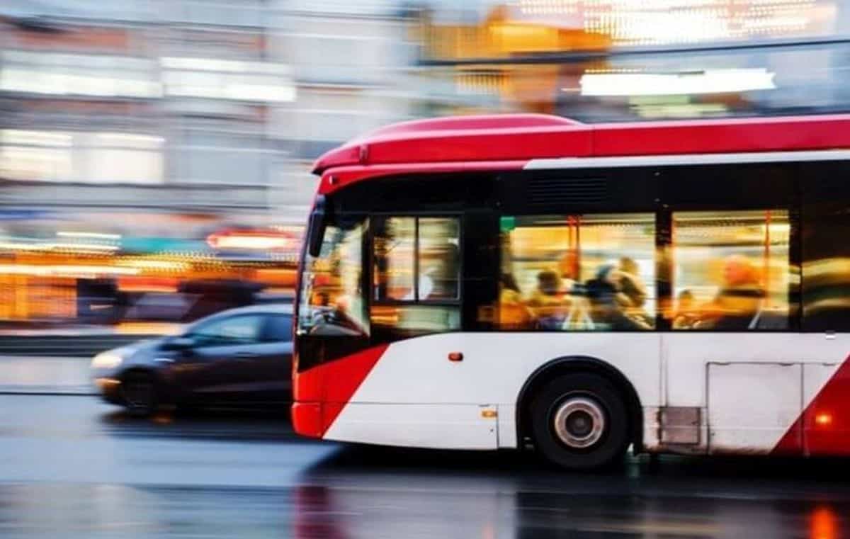 Planul de transport județean în Iași, respins definitiv în instanță. Șefii CJ, acuzați că favorizează două firme