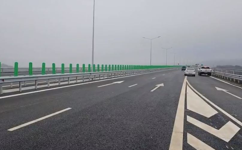 S-a deschis circulația pe secțiunea Chețani-Câmpia Turzii a Autostrăzii Transilvania, au anunțat oficialii CNAIR