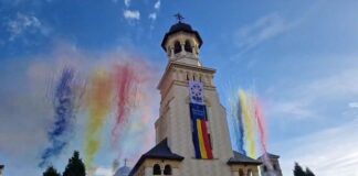 VIDEO Un spectaculos foc de artificii în culorile tricolorului, la Alba Iulia