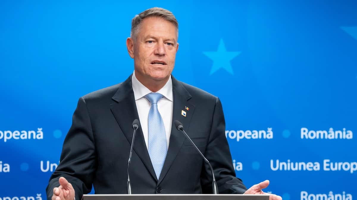 Iohannis a fost la Bruxelles cu „șerpașii noștri”