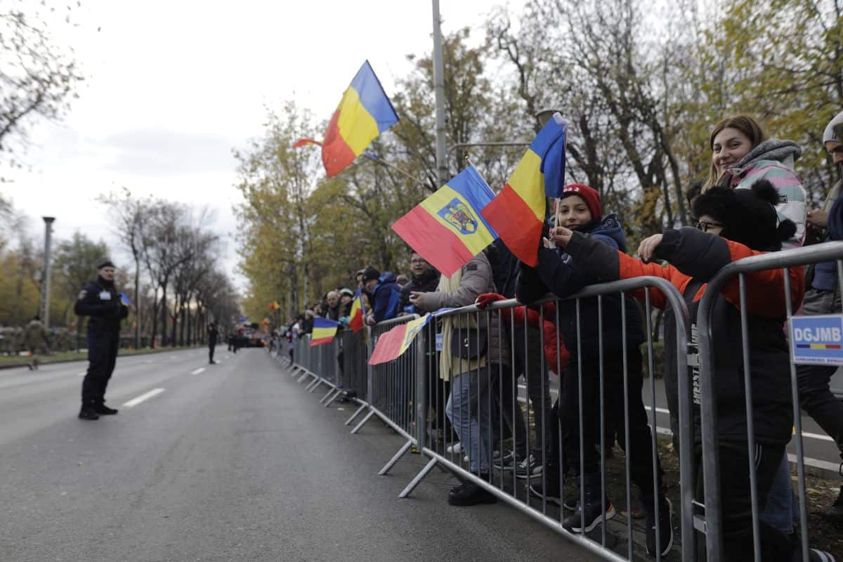 Ziua Naţională a României / Parada militară de 1 Decembrie, la Arcul de Triumf