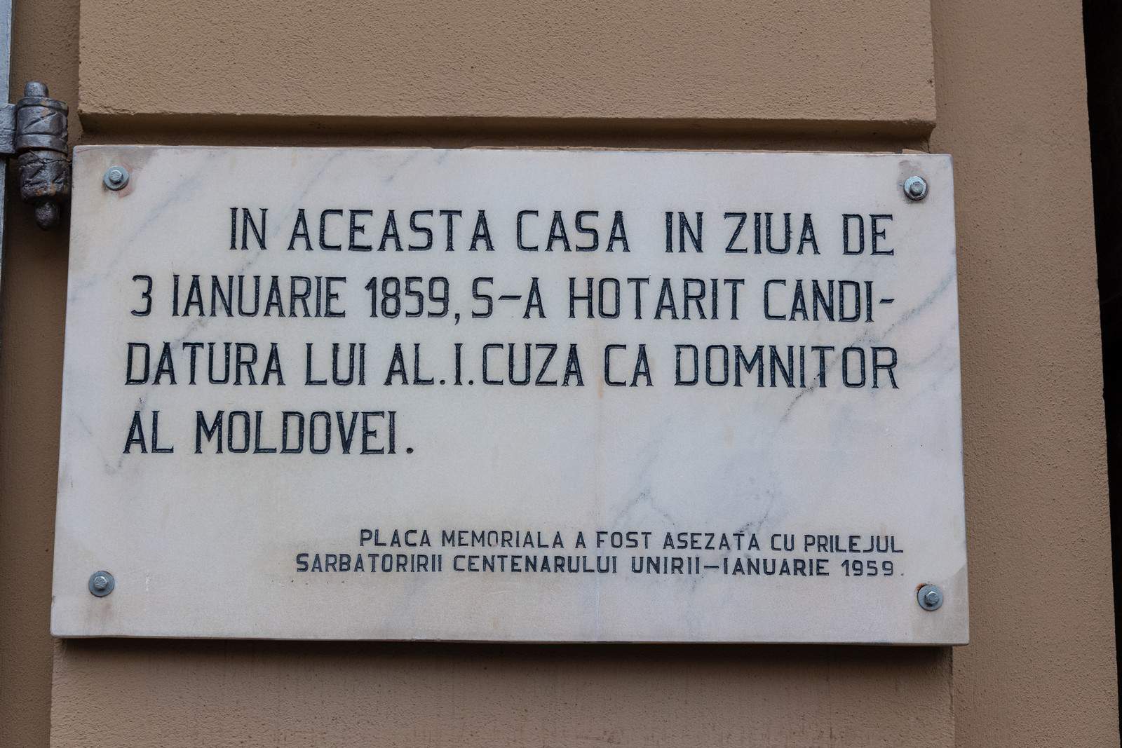 Se redeschide Muzeul de Istorie Naturală din Iași, în care s-a decis candidatura lui Cuza la domnia Moldovei