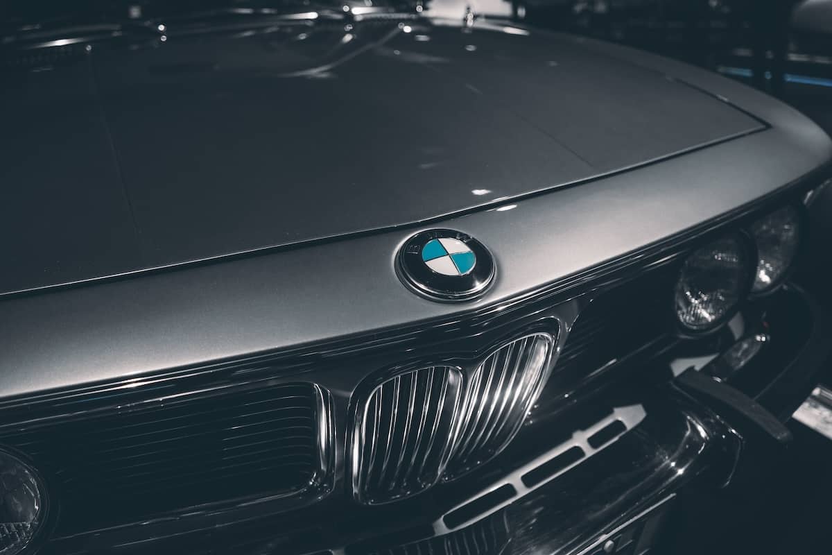 Autoturismele BMW care circulă în România sunt cele mai avariate. Foto: Pexels.com