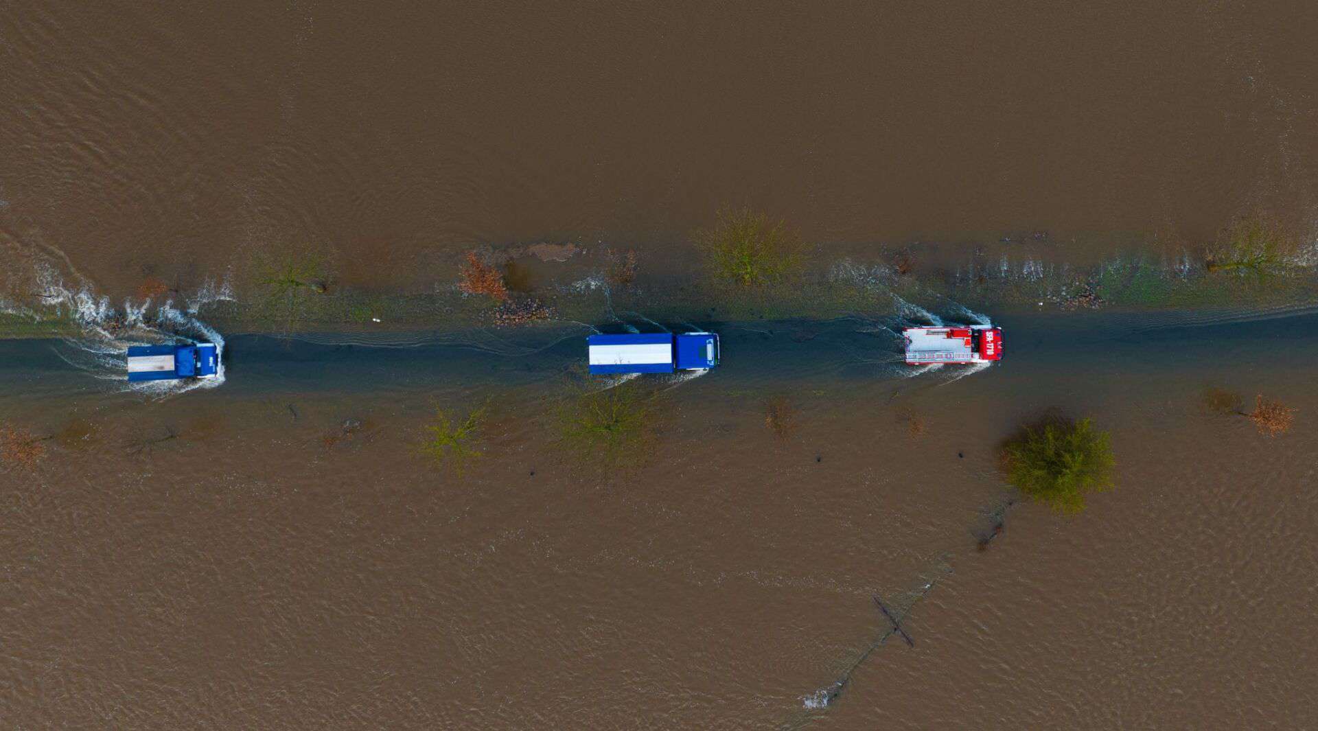 Turismul de dezastru. Excursii în localitățile inundate din Germania. Foto: Philipp Schulze/dpa