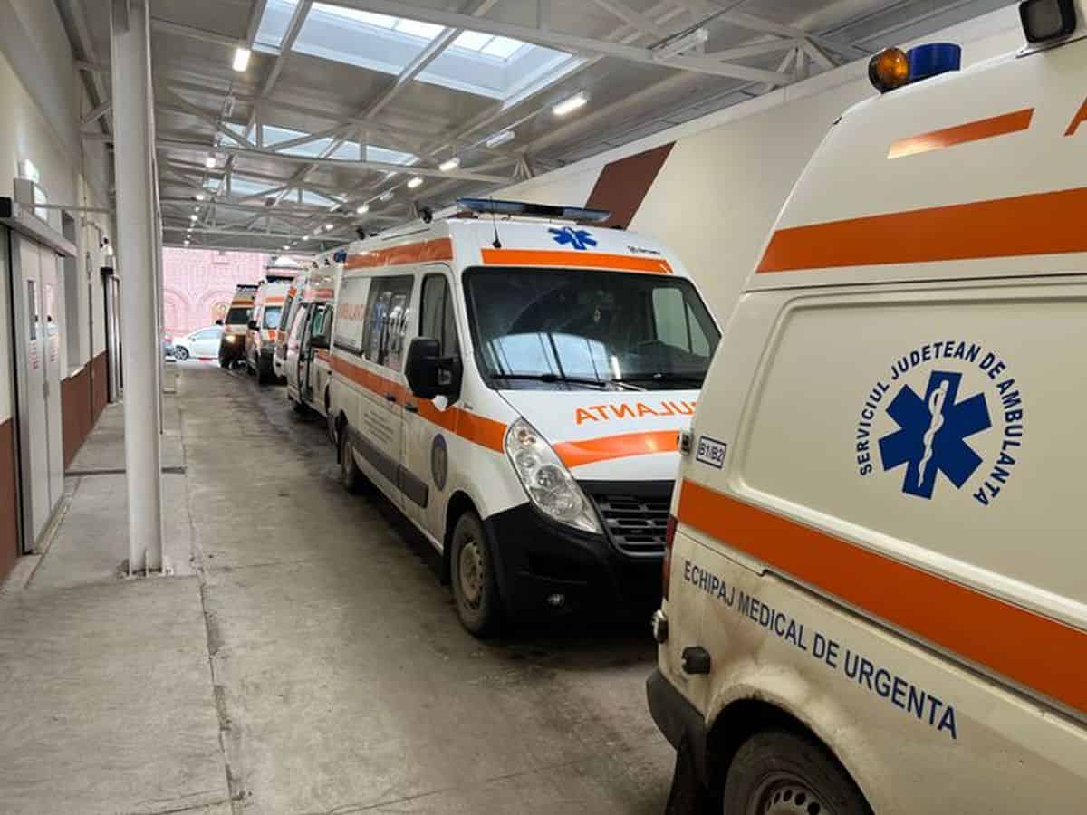 Serviciile de Urgență din Botoșani au avut de Sărbători pacienți cât pentru o lună