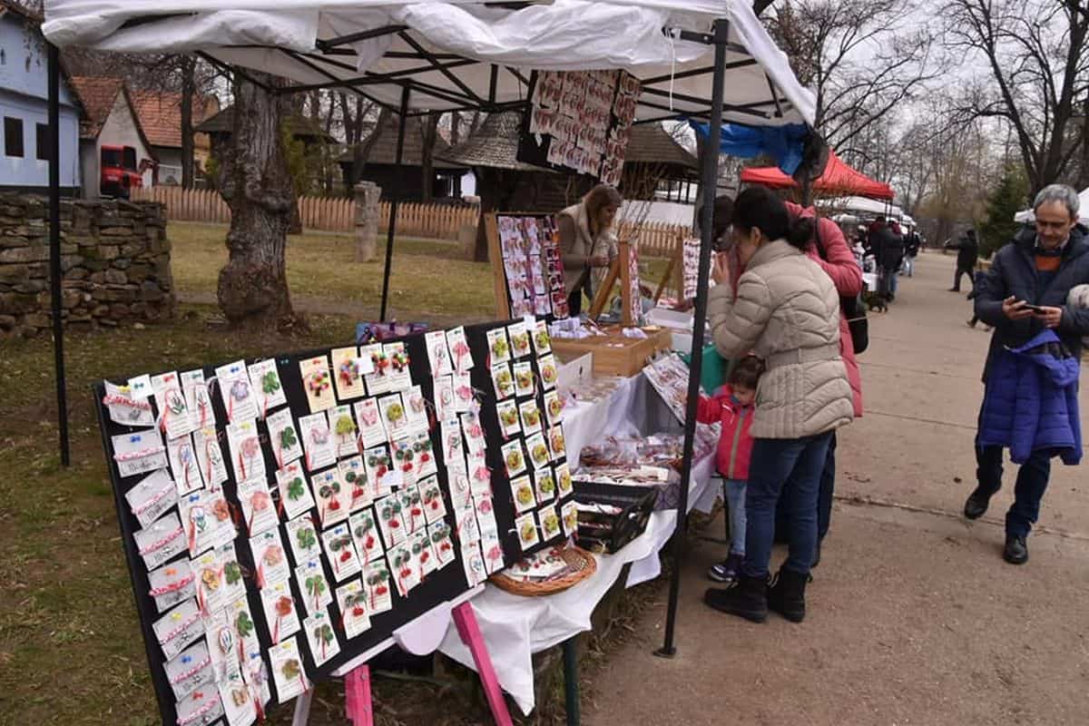 Târguri de Dragobete şi Mărţişor, la Muzeul Satului