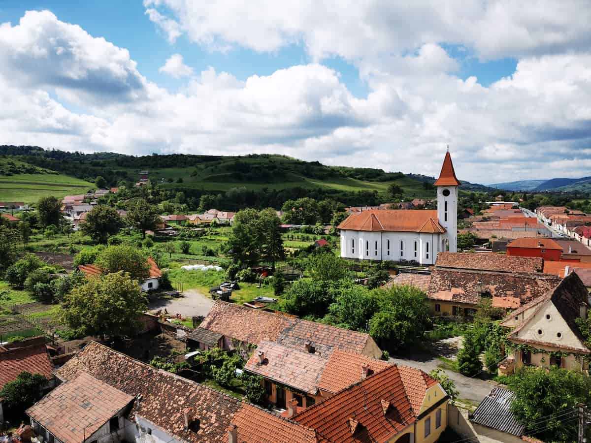 Bisericile fortificate din Transilvania. Vedere spre Axente Sever