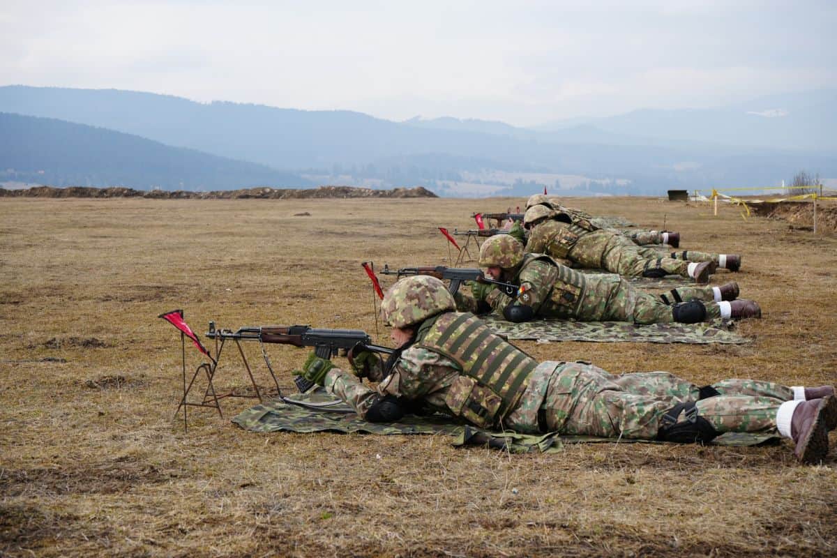 Militarii români, aflați la un exercițiu militar în Polonia, au tras două proiectile într-un sat aflat în apropiere