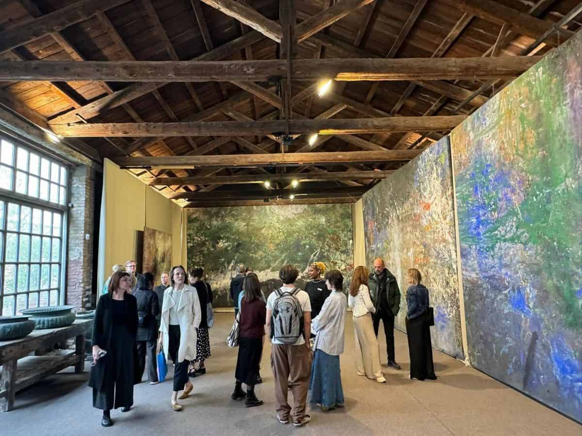 Un pictor clujean expune la Bienala de la Veneția | Monitorul de Cluj