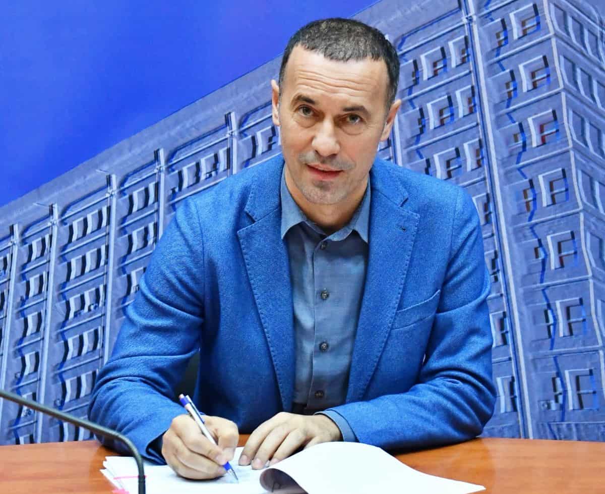 Preşedintele CJ Prahova, Iulian Dumitrescu, rămâne sub control judiciar