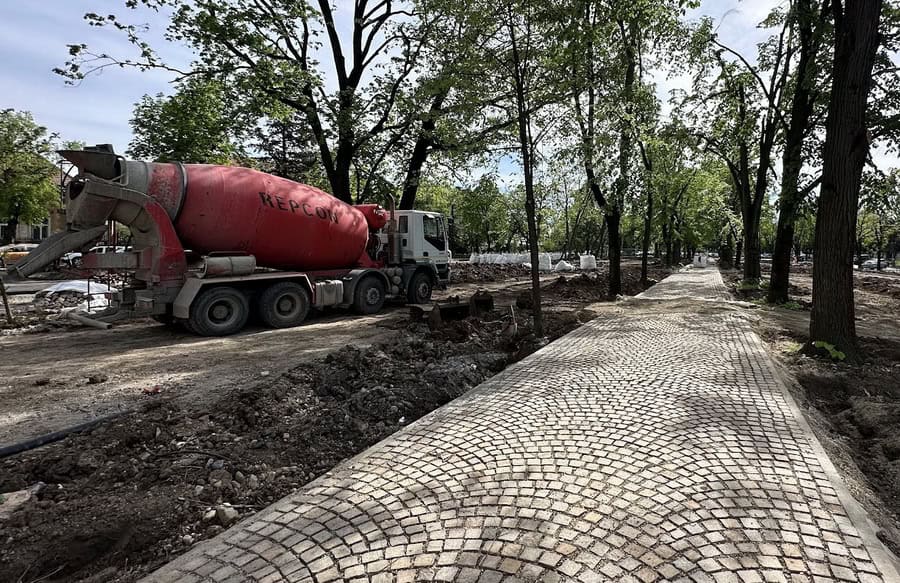 Primăria Oradea a depus vineri cererea de cofinanţare de peste 400.000 de euro pentru reabilitarea parcului Petőfi Sándor