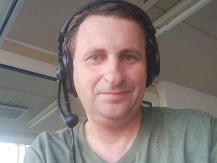Redactorul Radio Iași încalcă Legea Audiovizualului: membru PSD, consilier local și moderator. Liviu George Suceveanu a fost ales consilier din partea PSD în cadrul Consiliului Local Bârnova, în 2020.