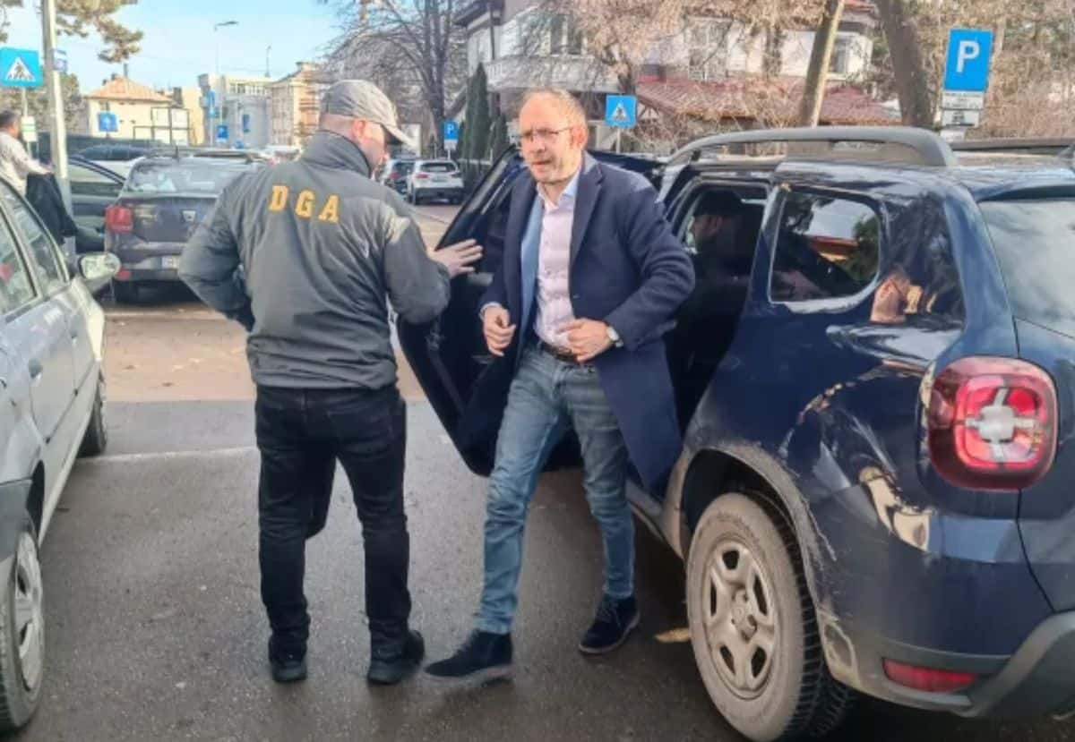Primarul din Botoșani rămâne sub control judiciar