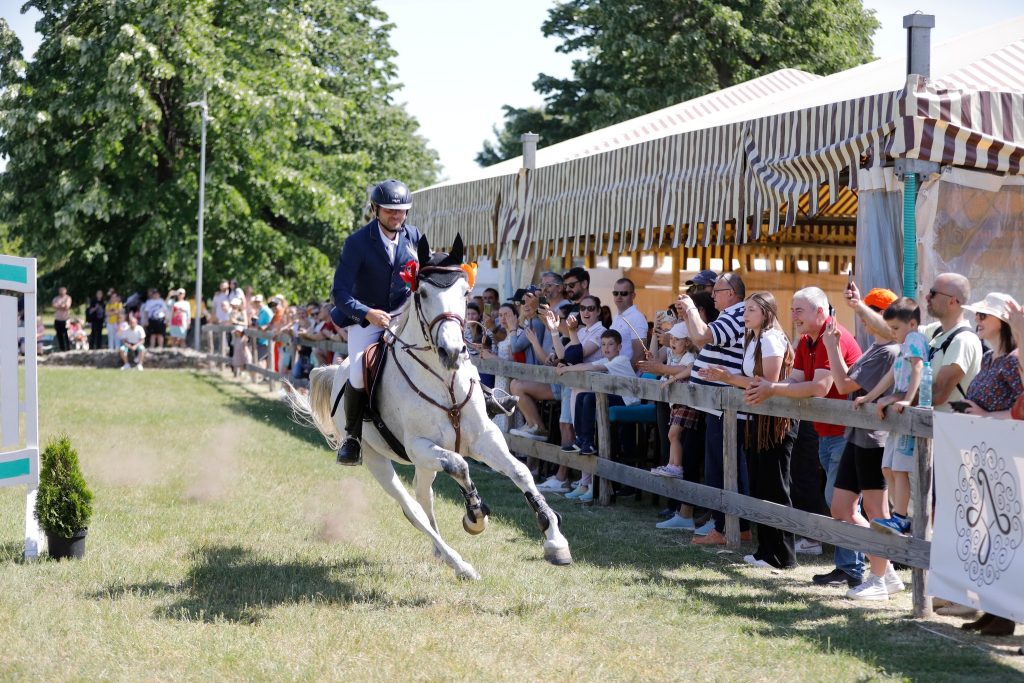 Dublă victorie la Karpatia Pony Show